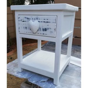1 Drawer nightstand with heart handle