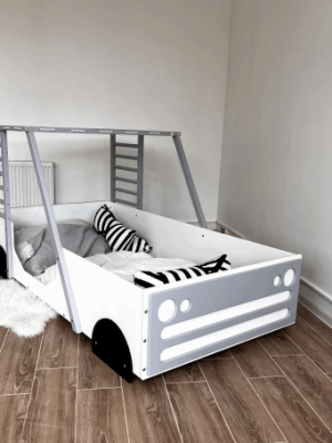Jeep bed with roof rack