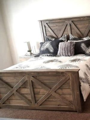 Farmhouse Complete Bed with Headboard and Footboard