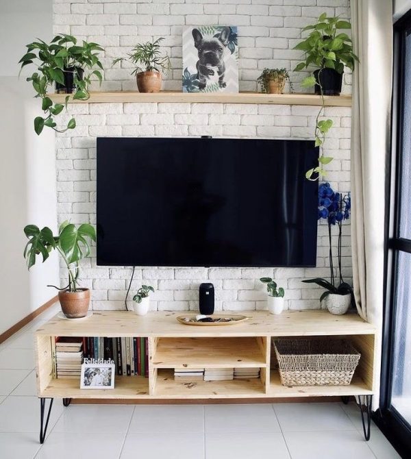Solid Pine TV Unit with Hairpin Legs
